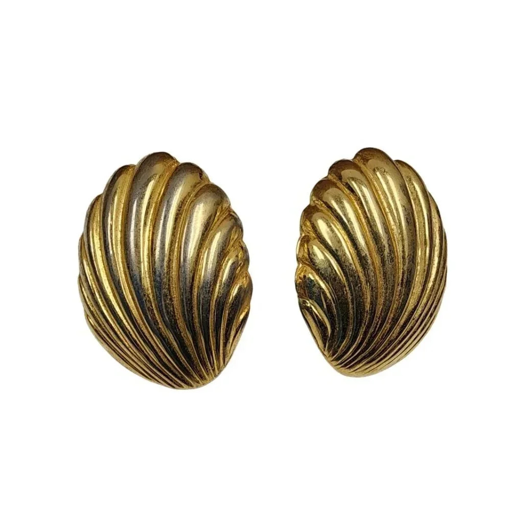Vintage Shell Earrings Screw Back Closure Gold Tone